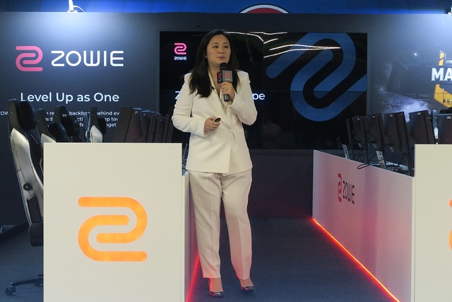 A Zowie 600 Hz-es gamer monitorain versenyeztek a budapesti CS2 Major torna résztvevői