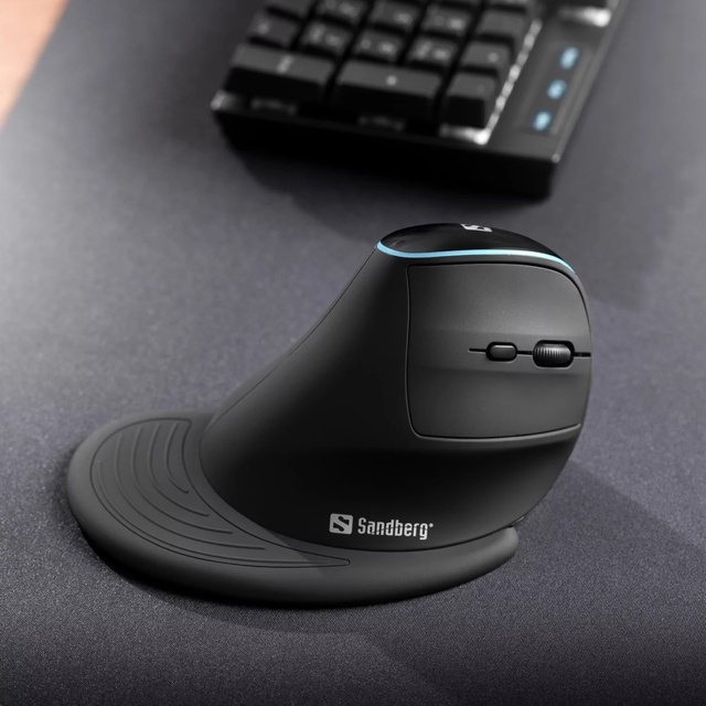 Sandberg Wireless Vertical Mouse Pro egérteszt – A csuklót talán védi, de garantáltan bedurran tőle a karod