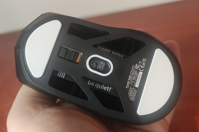 be quiet! Dark Perk Ergo egérteszt – Ergo ez egy sötét kis egérke, ami halkan kattog az asztalon