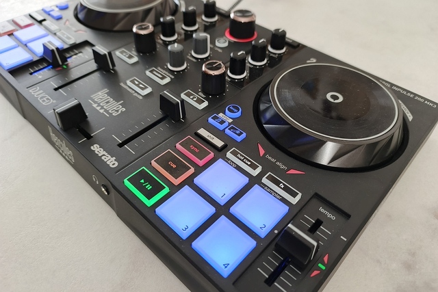 Hercules DJControl Inpulse 200 Mk3 teszt – Három a francia igazság!