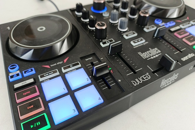 Hercules DJControl Inpulse 200 Mk3 teszt – Három a francia igazság!